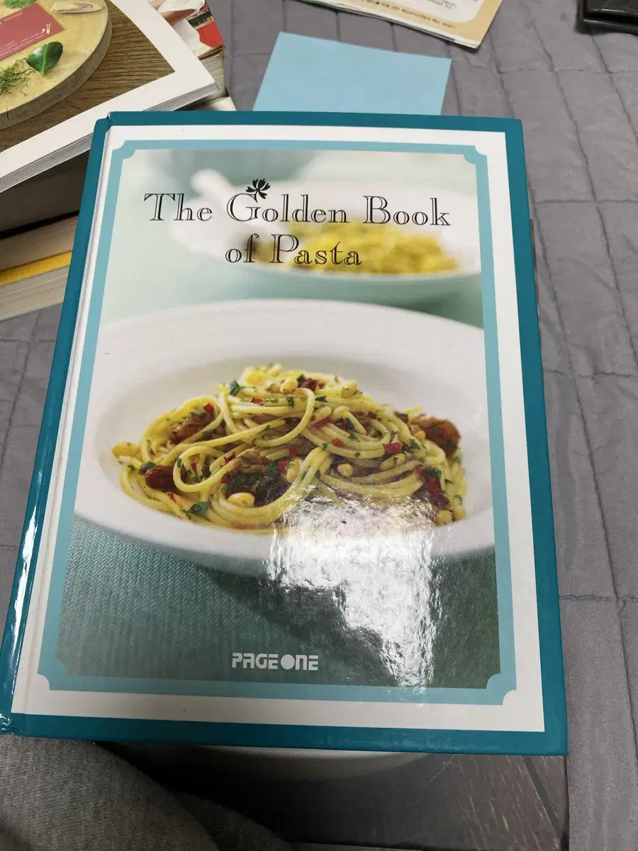 The golden book of pasta